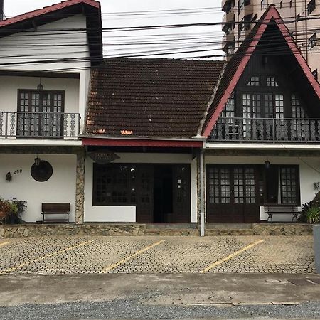 Schulz Pousada Joinville Bagian luar foto